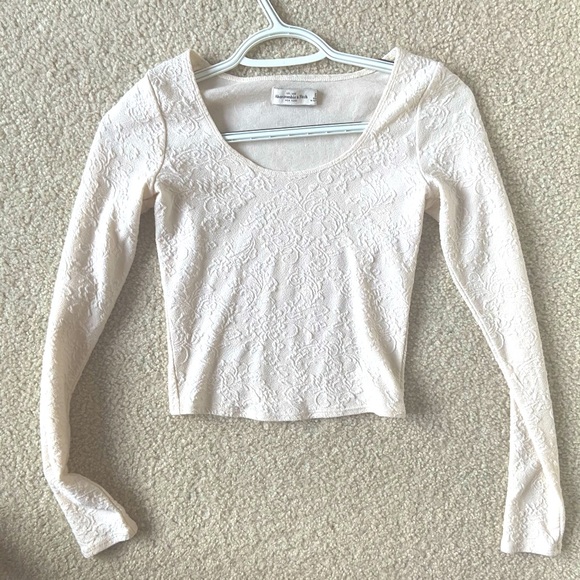 Abercrombie & Fitch Tops - A&F Cream Long-Sleeve Lace Crop Top
